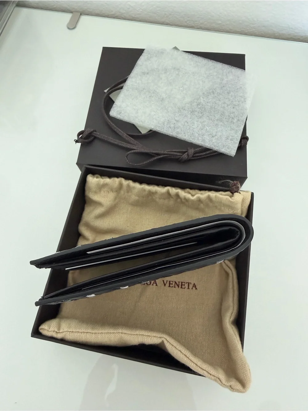 Bottega Veneta Woven bi-fold wallet with Silver Plaid Stitching brand new